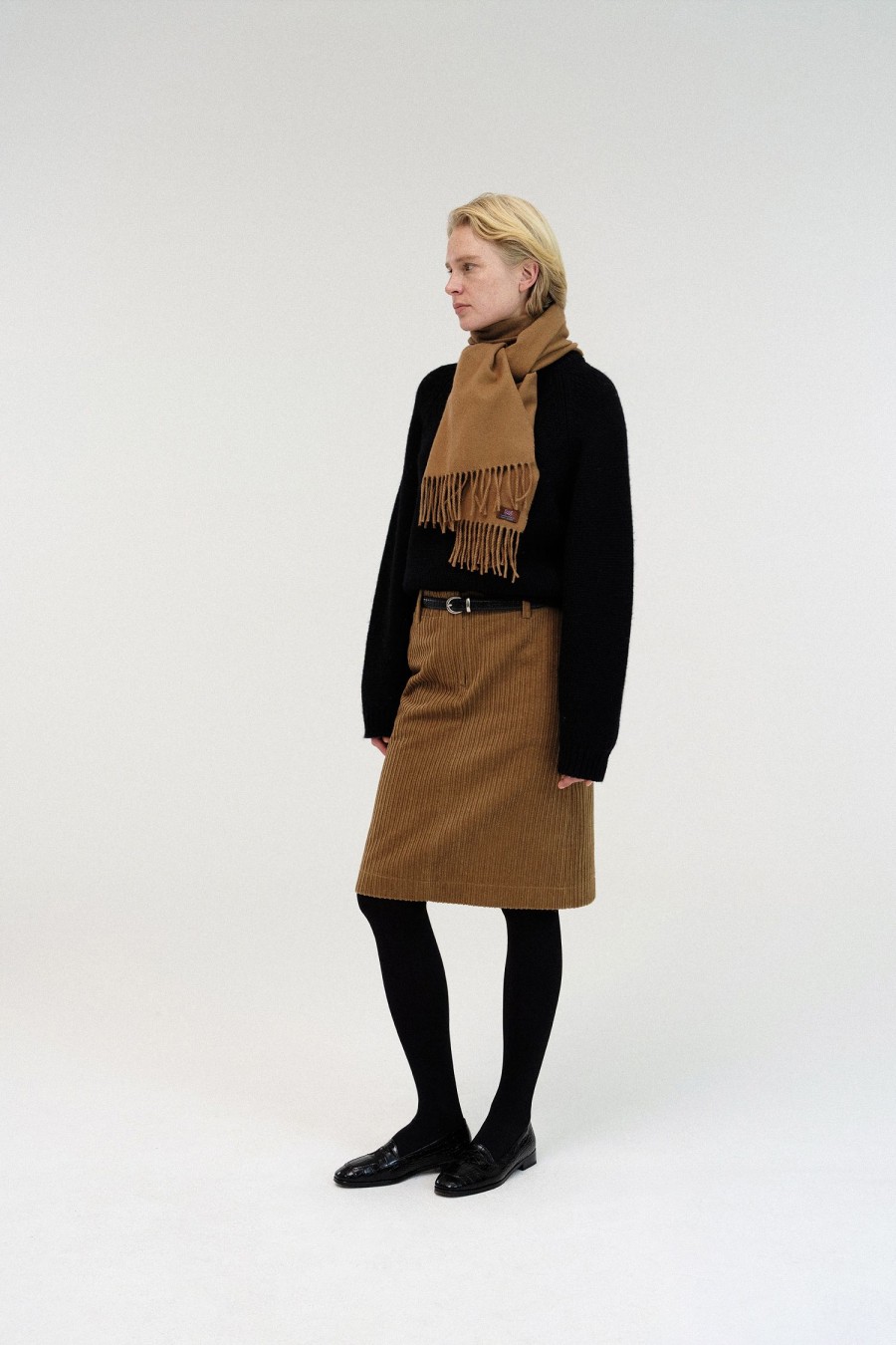 Bottoms Nothing written | Corduroy H-Line Skirt (Camel)