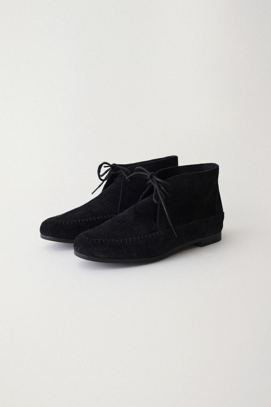 Exclusive Nothing written | Suede Moccasin Boots (Black)