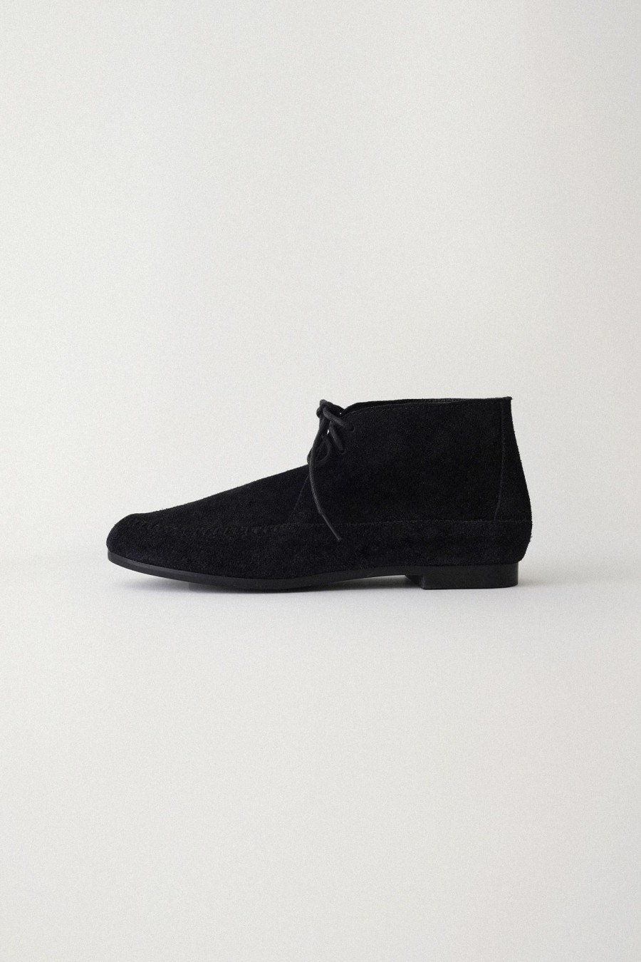 Exclusive Nothing written | Suede Moccasin Boots (Black)