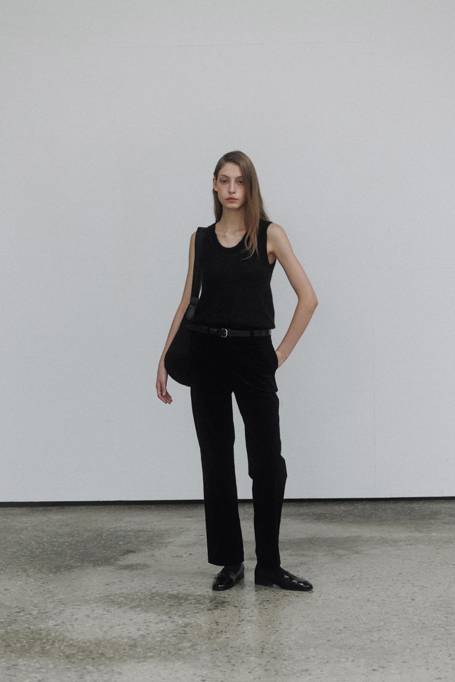 Tops Nothing written | Carol U-Neck Vest (Black)