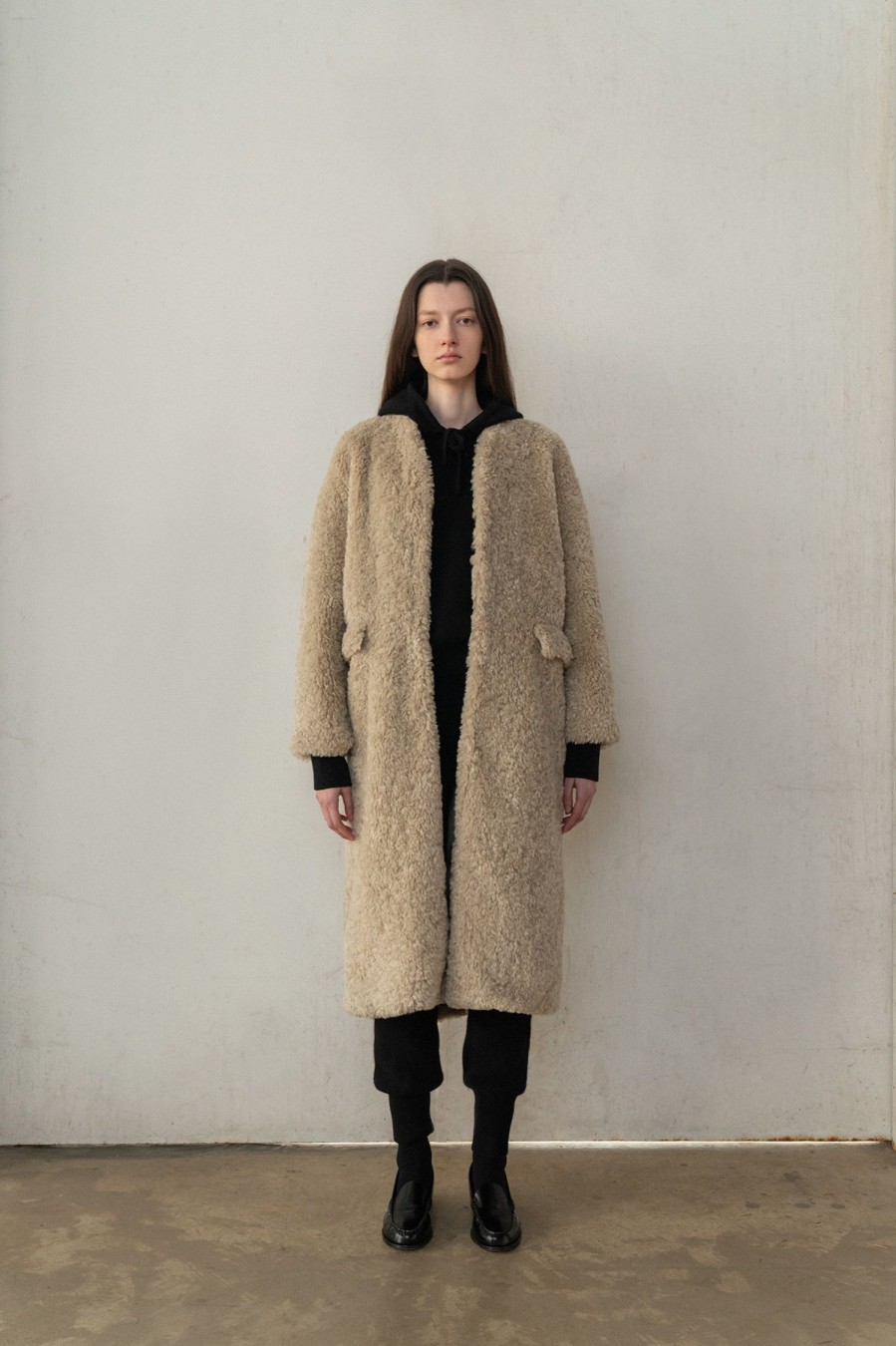 Essentials Nothing written | Lauren Shearing Coat (Beige)