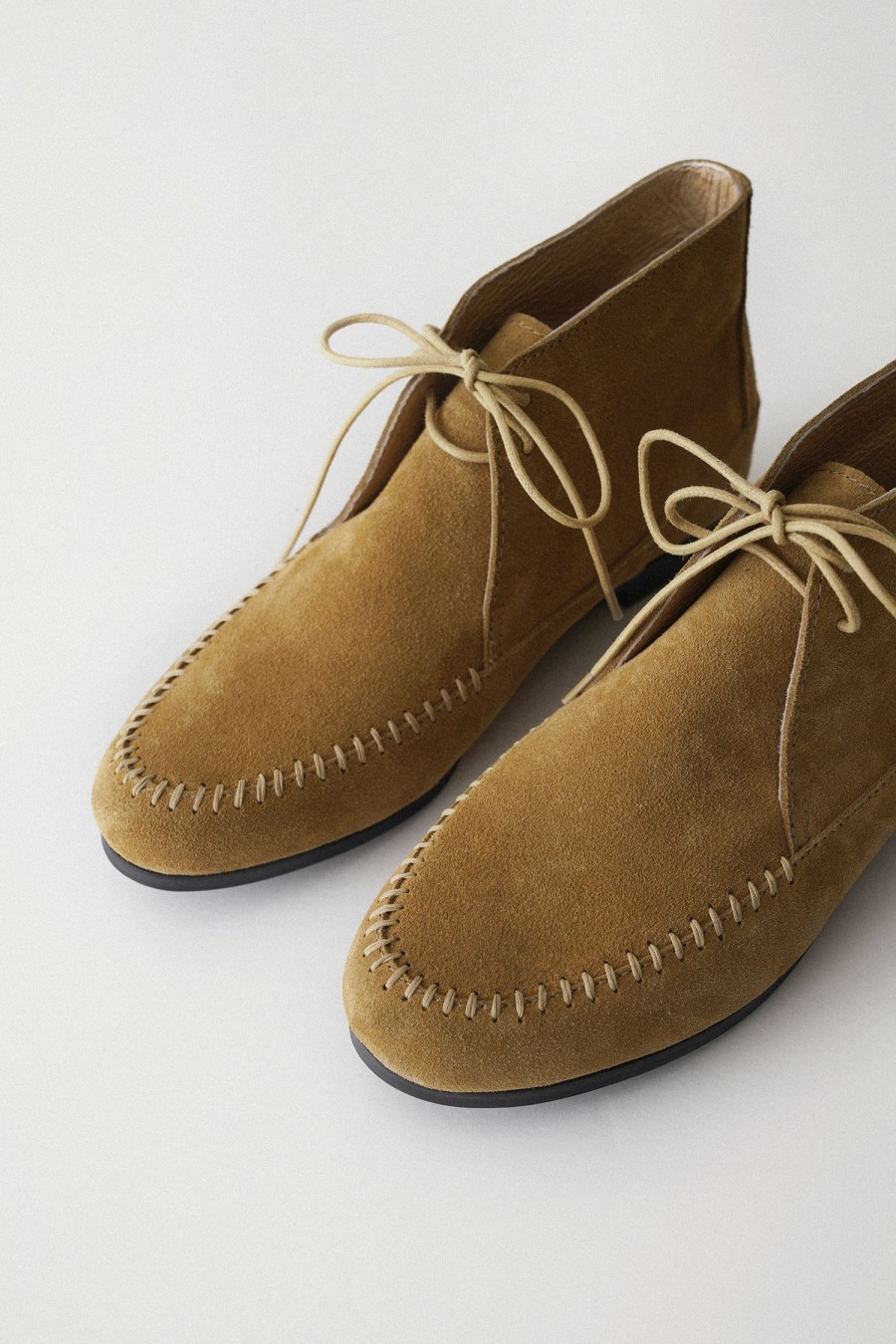 Accessories Nothing written | Suede Moccasin Boots (Camel)