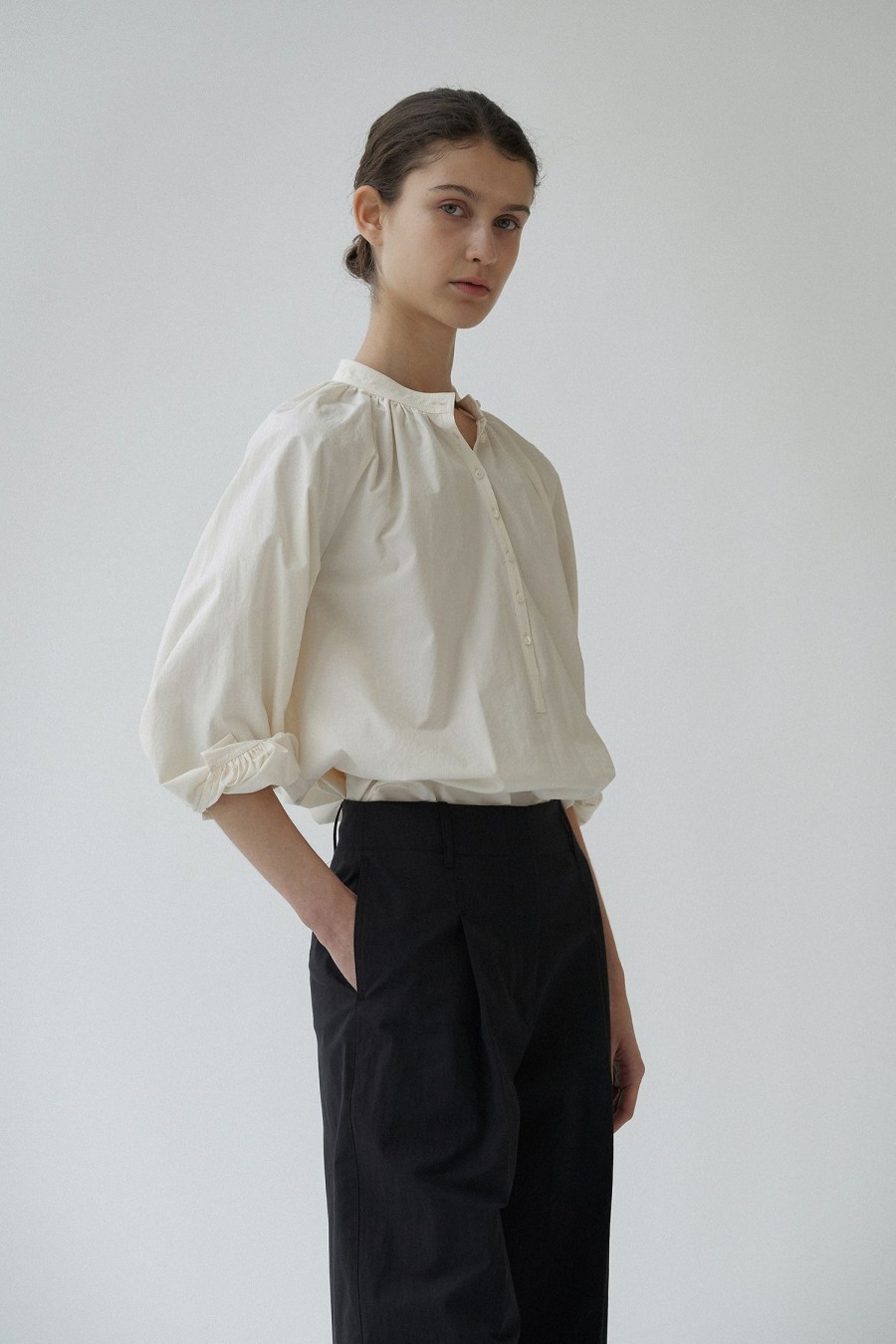 Tops Nothing written | 10Th / Kate Shirring Shirt (Ivory)